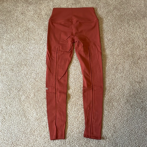 ALO Yoga Red Leggings - Picture 4 of 6